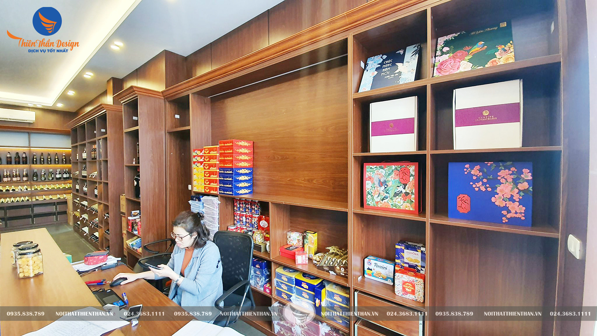 chi phí thiết kế showroom