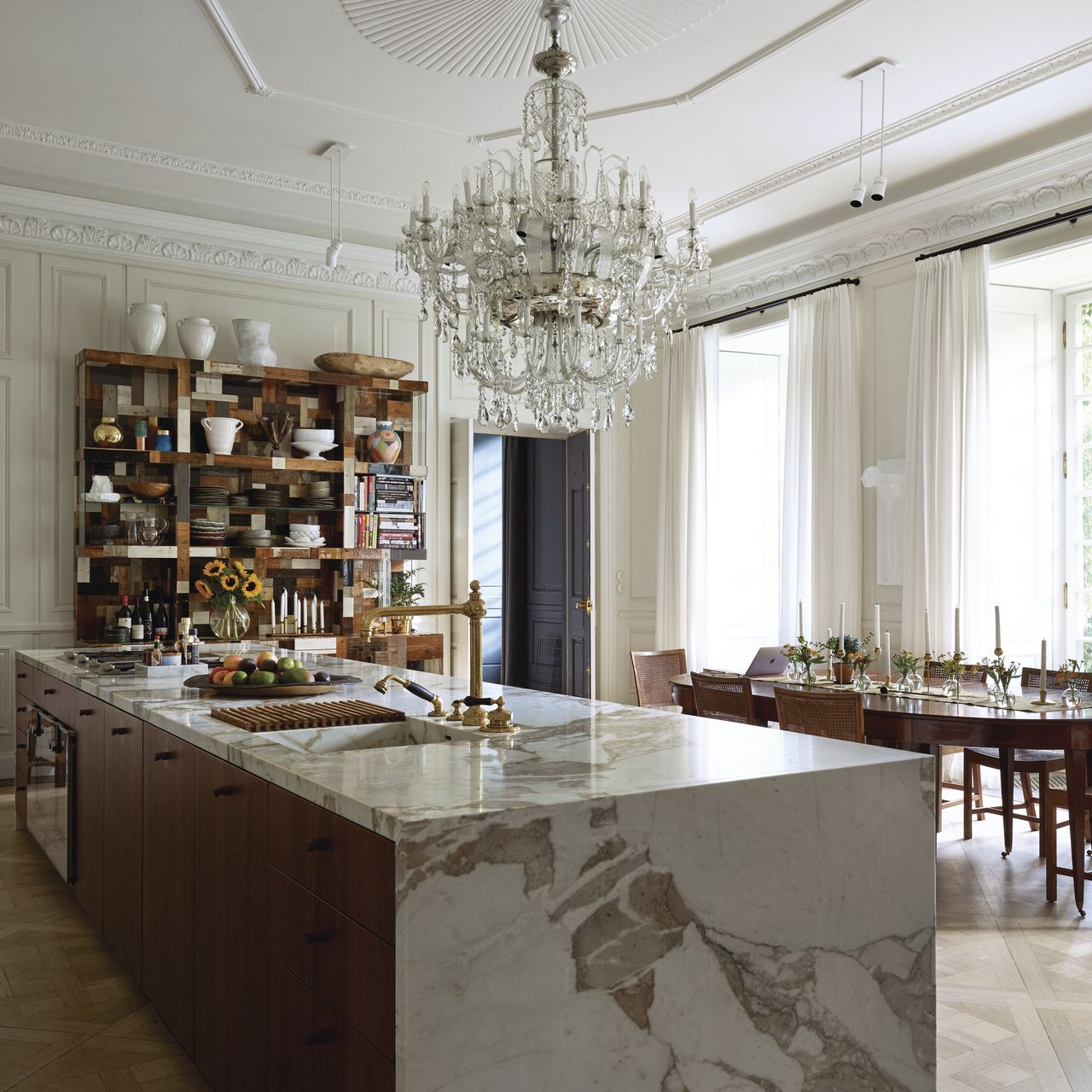 phòng bếp tân cổ điển